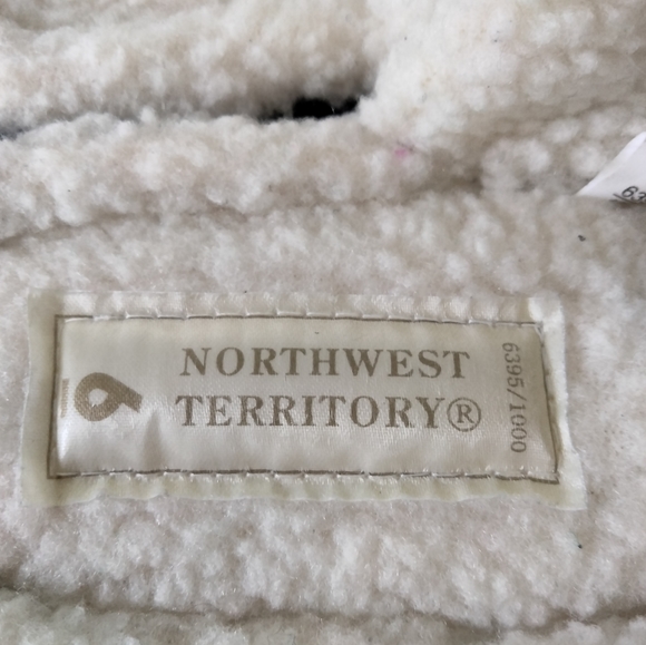 Women's "Northwest Territory" Hard-Soled Slippers. Size 6. Excellent Condition. - Picture 2 of 8